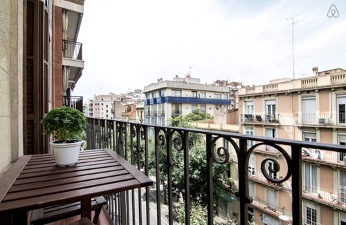 La Sagrada Familia Apartment | Housalia Ondina Suites Sagrada Familia