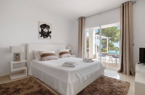 Cala Vadella House | HOUSE ROMERO IN ESt CUBELLS IBIZA 6 ROOMS AND BATHROOMS AND AMAZING SEA VIEW