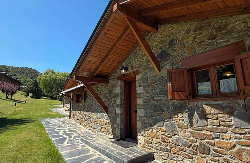 Urtx House | House with a garden in Queixans