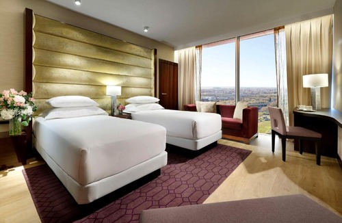 L'Hospitalet de Llobregat Hotel | Hyatt Regency Barcelona Tower