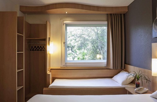 Cornella de Llobregat Hotel | ibis Barcelona Cornella