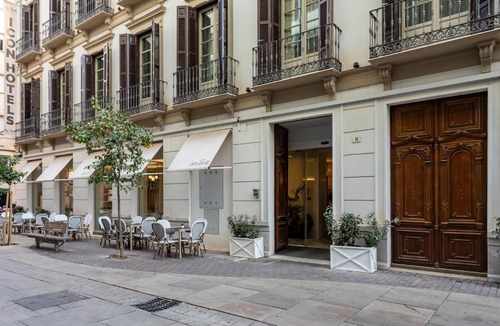 Ensanche Centro Hotel | ICON Malabar