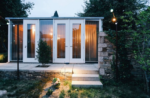 Santiago de Compostela Historic Centre Apartment | Inferniño Apartments. The shed