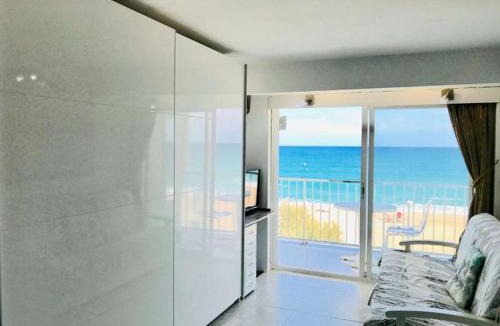 Platja d'Aro Apartment | Investingspain Studio beach paradise front sea views on the beach