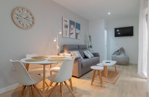 La Trinidad-San Juan y Todos los Santos Apartment | Irmitours apartments
