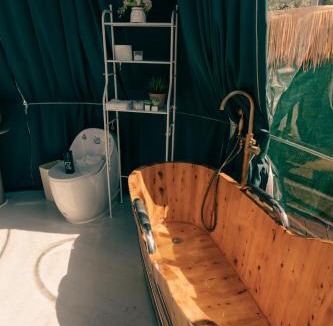 Manises Other | J&L Glamping