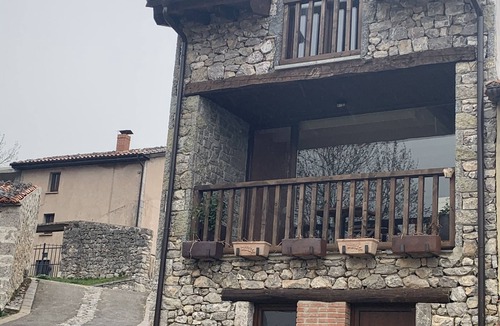 Sotres House | La Cabaña de Severina