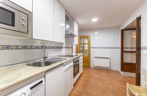 El Real de San Vicente House | La Fontanita Country House — 5 Bedrooms, Private Pool, Sierra de San Vicente, Toledo