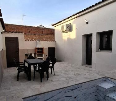 Los Navalucillos House | La Jara Rosa