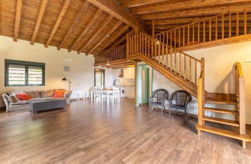 Piedralaves House | La Morada de Piedralaves Country House: Private Pool and Gredos Views
