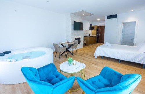 Belmonte House | La Serrería-Premium Suite Apartments & Private Jacuzzi