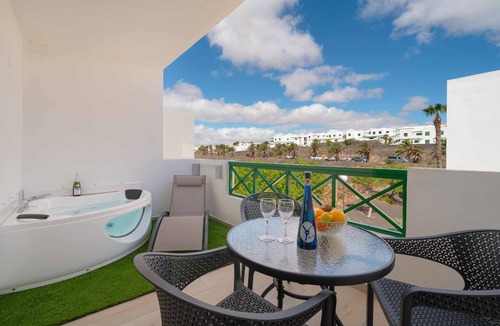 Costa Teguise Apartment | Lanzahost Carmenes Wellness