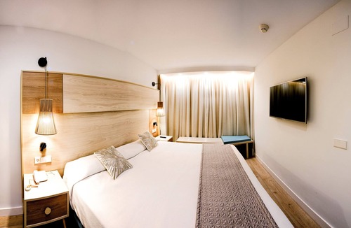 Les Meravelles Hotel | Leman