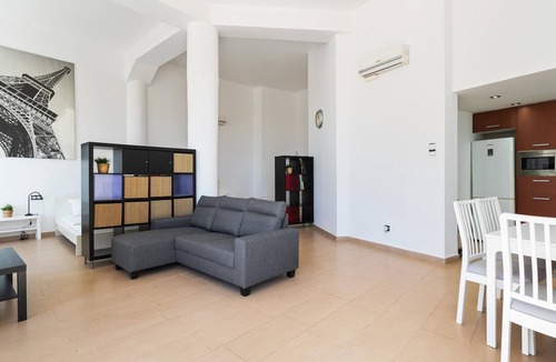 Mataro Apartment | Loft Contemporary 1 min Beach