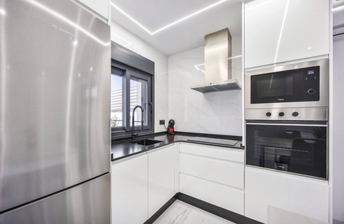 Campano Apartment | Loft Roche: Private Pool, Wi-Fi & AC – Perfect for Couples or Families