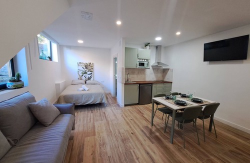 Monistrol de Montserrat Apartment | Loft with swimming pool Monistrol de Montserrat