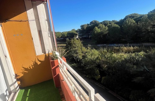 Gava Apartment | Loft with parking, 10min walking distance to beach, 20min Barcelona, 5min to supermarket