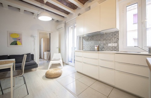 Barceloneta Apartment | Lovely apartment central Barcelona 100m to beach!