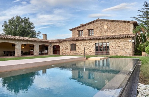 Castellbell I El Vilar Cottage | LuxRural Montserrat | Swimming Pool with Unique Views