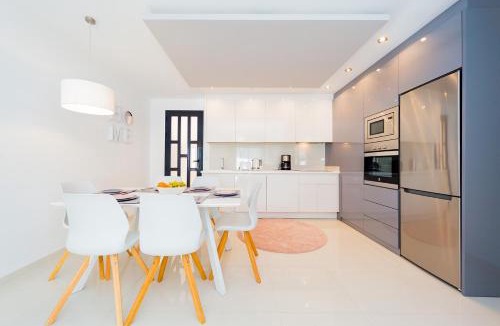 Pueblo Latino Apartment | Luxurious 2 Bedroom Apartment near the beach