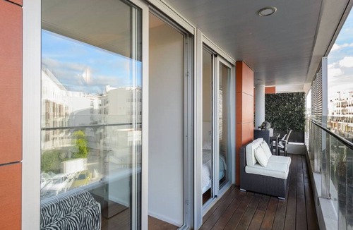 Talamanca Apartment | Luxury Apartment Ikebana