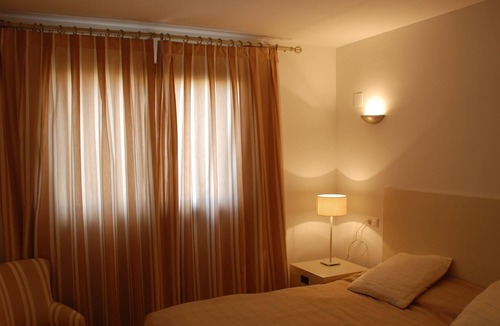 Punta Prima Apartment | Luxury Apartment with Balcony, near beach, Punta Prima,WIFI