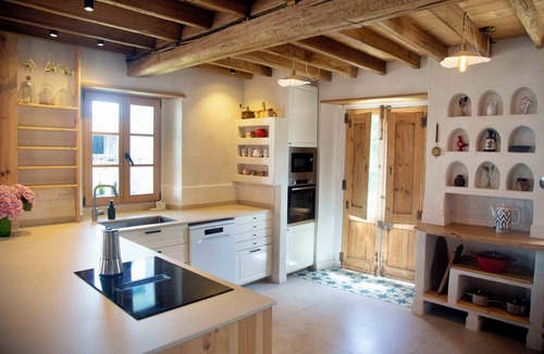 Priesca House | Luxury Historic House with Mountain Views Near Asturias Beaches