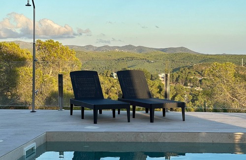 Olivella Apartment | Luxury sea view apartment near Sitges