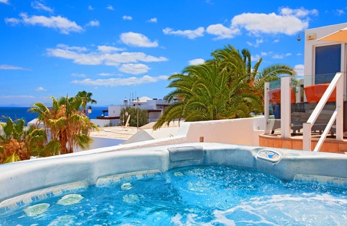 Los Mojones Villa | luxury villa sleeps 8 with amazing sea views