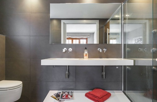 Cabrils House | Luxury villa with pool 25km from Barcelona and 2km from the beach.