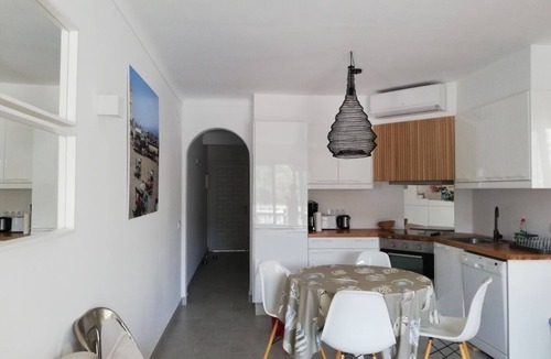 L'Escala Apartment | MAGINIFICO APARTMENT AT THE FOOT OF THE BEACH CALA MONTGO