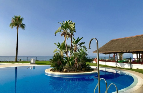 Sitio de Calahonda Apartment | MI CAPRICHO: Beachfront, Ground Floor, Private Garden & Terrace. Comfortable
