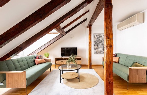 Chueca Apartment | Modern Duplex in the neighborhood of Las Letras