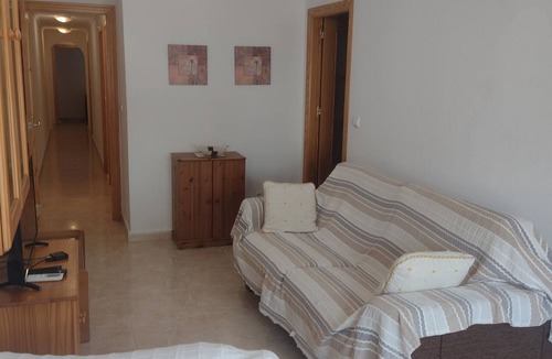 Guardamar del Segura Apartment | Modern Guardarmar bed/2 bath apartment with wi fi.