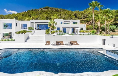 Puig Manya Villa | Modern Villa in the hills of Ibiza