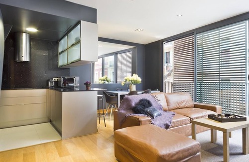 la Vila de Gracia Apartment | My Space Barcelona penthouse in Gràcia with terrace and pool for 6 pax