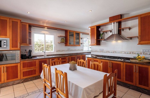 Santa Gertrudis Villa | New! Villa Lina - Four Bedroom Villa, Sleeps 8