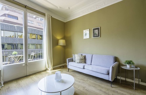 Sant Gervasi Apartment | Ola Living Aribau 3 hab