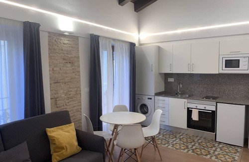 El Mercat House | Old Town Flats Casa Burguerini Duplex