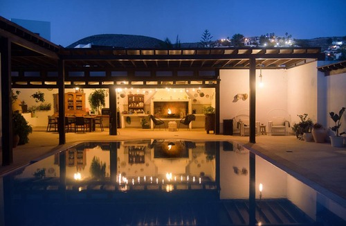 Nazaret House | One bedroom house with private pool, enclosed garden and wifi at Nazaret