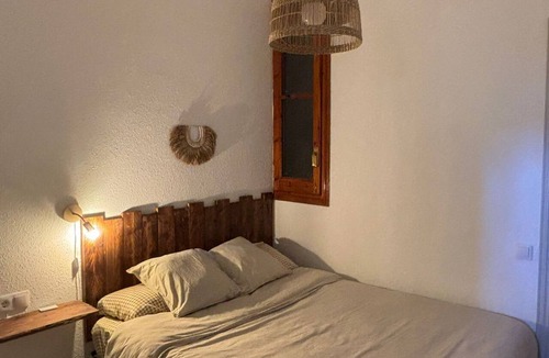 Sant Corneli Apartment | Peace Corner among Mountains