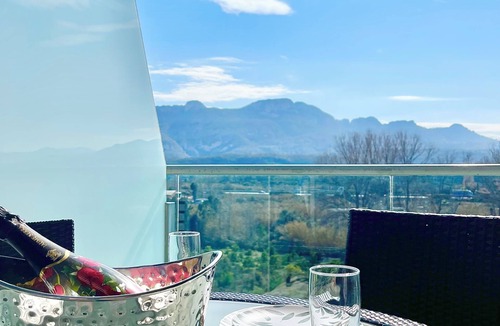 Les Deveses Apartment | Penthouse apartment a stone's throw from the beach