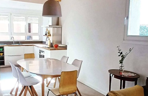 Vic Apartment | PENTHOUSE WITH TERRACE IN THE HISTORIC CENTER (ideal for groups and families)