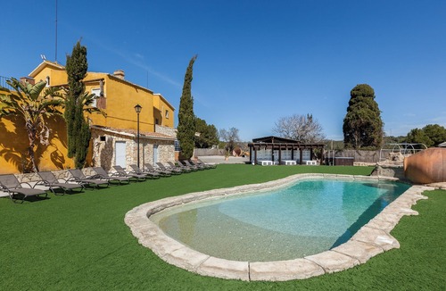 Can Trabal House | Pet-Friendly Villa Masía Can Trabal with Mountain View, Pool, Jacuzzi, Wi-Fi, A/C, Terrace & Garden