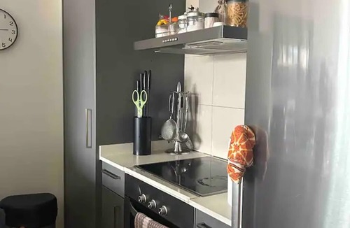 Sabadell Apartment | Piso Sabadell, Cerca de dos Estaciones de Tren