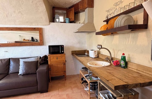Ventallo Apartment | Planta baixa a Ventalló. Terrat comú amb vistes LC