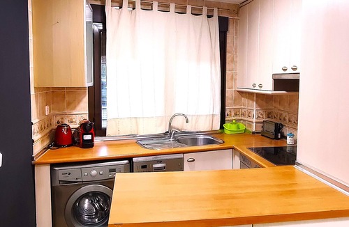 Getafe Apartment | Premium Apartment in Getafe Centro Confort WiFi 1Gbps Ideal UC3M and Companies