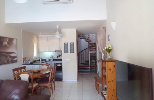 L'Escala Villa | PRIVATE Villa with Garden/Pool/WIFI/AIRCON - Muntanya, Beautiful Hillside Property close to the For.