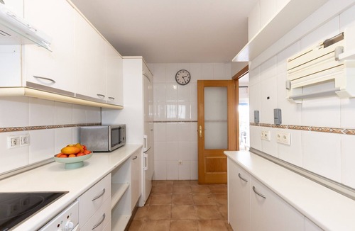 Cap de Salou Ski Chalet | Renovated House with Terrace & BBQ
