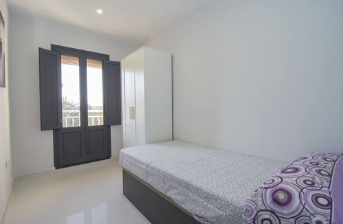 El Cabanyal Apartment | Rental unit in Valencia · ★4.86 · 3 bedrooms · 5 beds · 1 bath